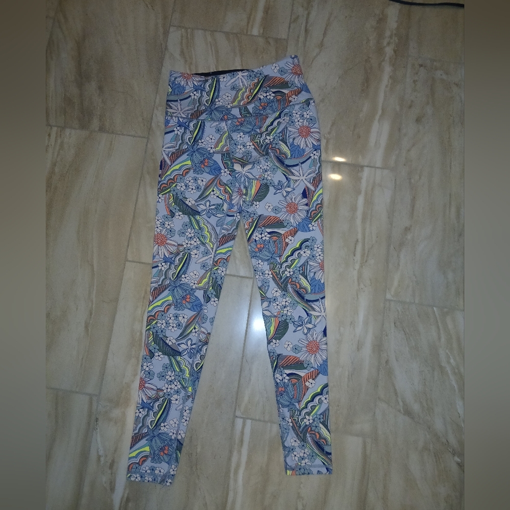 Victoria's Secret VSX Sport Knockout Tight Grey Floral Women's Nwot